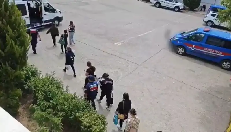 Tayland'da Kadınlara Çalışma İzni Vaadiyle Fuhuş Şebekesi Çökertildi