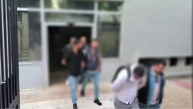 Sahte Yatırım İlanlarıyla Vurgun Yapan Çete Çökertildi: 6 Kişi Tutuklandı
