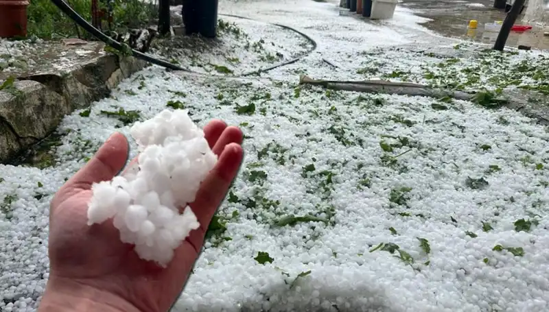 Haziran Ayında Dolu Sürprizi: Yaz Başında Kar Manzarası Şaşırttı!
