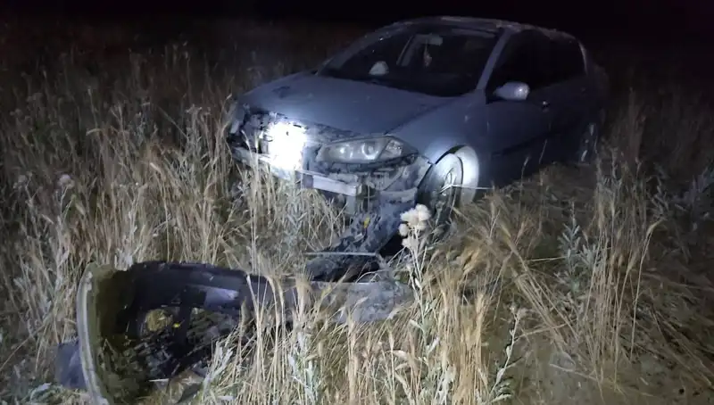 Burdur'da Kontrolden Çıkan Araç Tarlaya Düştü: İki Yaralı