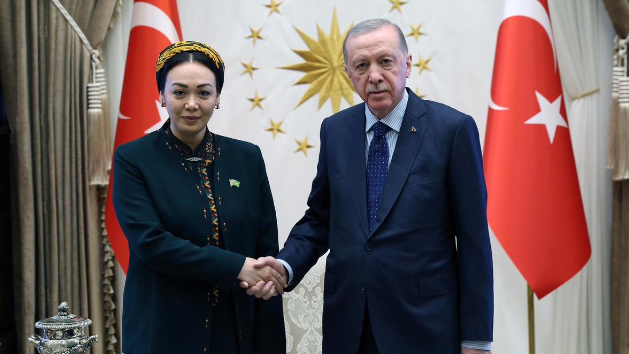 Cumhurbaşkanı Erdoğan, Dünya Güzeli Gulmanova’yı Kabul Etti