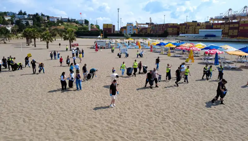 Plajlarda Çevre Temizliği: Denizlerin Geleceği İçin Bir Adım