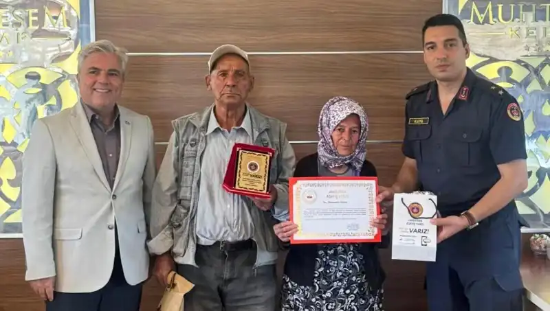 Jandarmaya Bağışlanan Evin Ardındaki Dokunaklı Hikaye