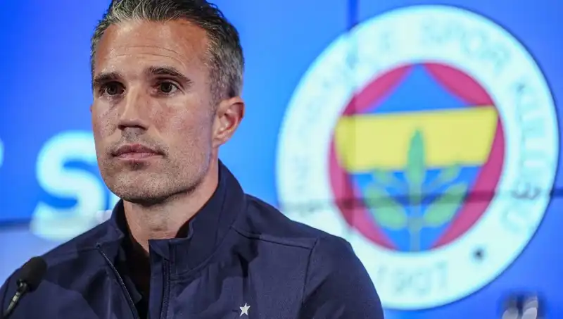 Robin van Persie Şampiyonlar Ligi'ndeki Tur Şansını Açıkladı: Çarpıcı Yüzdeler!