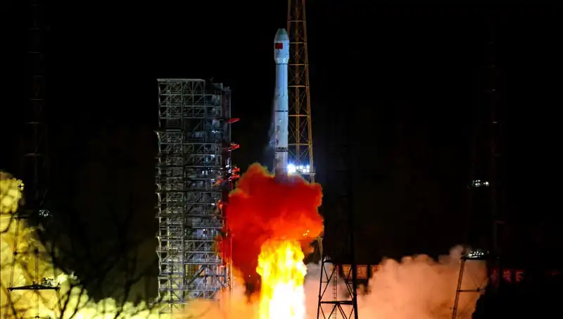 Çin'in Tienvın-2 Asteroid Keşif Aracı, Uzaya Yolculuğa Çıktı