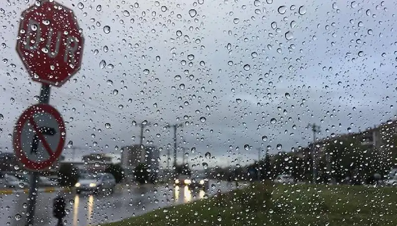 Meteoroloji'den 20 İlin Sıcaklık Düşüşü ve Sağanak Uyarısı