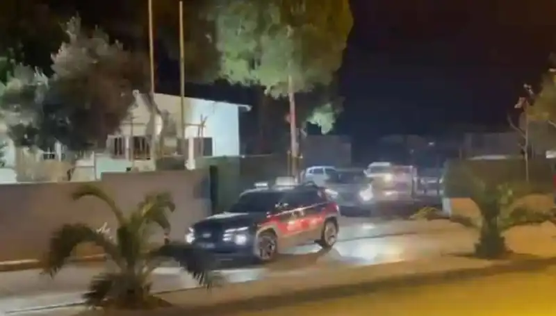 İzmir'de 24 Saat Süren Operasyonla 141 Hükümlü Yakalandı