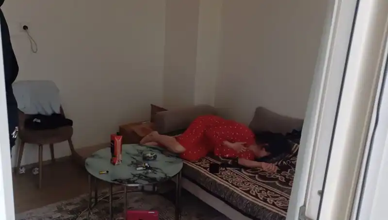 Birlikte Yaşadığı Kadına Uyguladığı Şiddetle Şok Yaratan Adam
