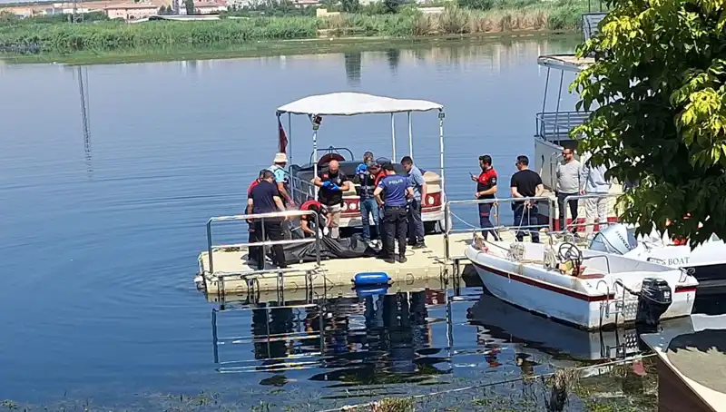 Fırat Nehri'nde Gizemli Erkek Cesedi Bulundu: Olayın Ayrıntıları