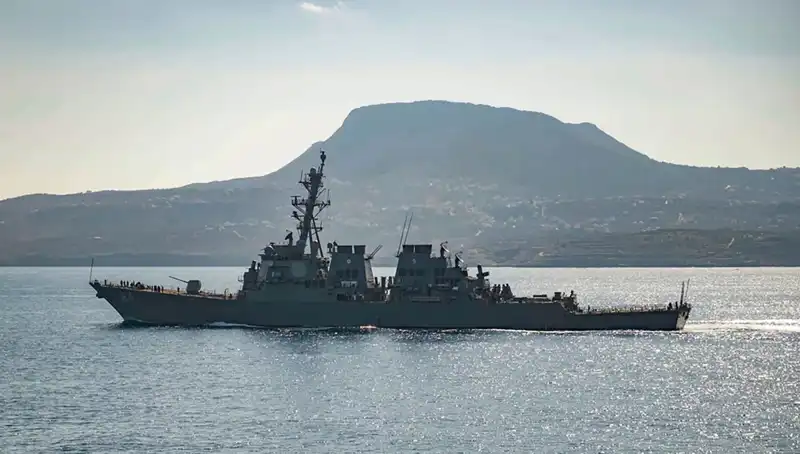 ABD, Yunanistan'daki Donanma Üssünü Kaleye Dönüştürüyor: Stratejik Gelişmeler