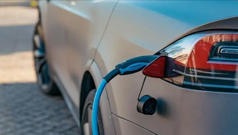 Elektrikli Araç Talebi Düşerken Piyasa Nereye Gidiyor?