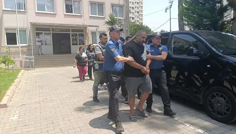 Adana'da Dolandırıcılık Operasyonu: Çetenin İfşası ve Tutuklamalar
