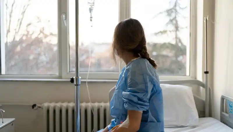27 Yaşındaki Kadının Meme Kanseri Sırrı: Doktorlar Ciddiye Almadı