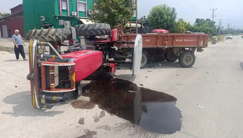 Traktör ile Otomobil Çarpıştı: Kaza Sonrası İki Yaralı Hastanede Tedavi Altında