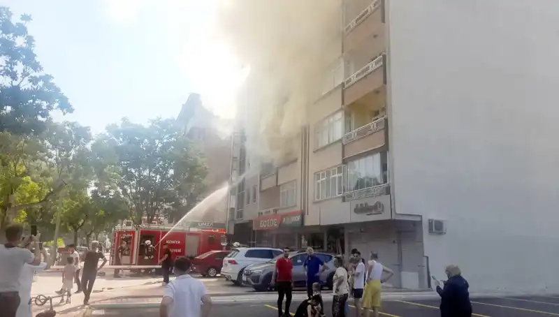 Yangın Felaketi: Gözlerini Yangınla Açan Aile Hastaneye Kaldırıldı