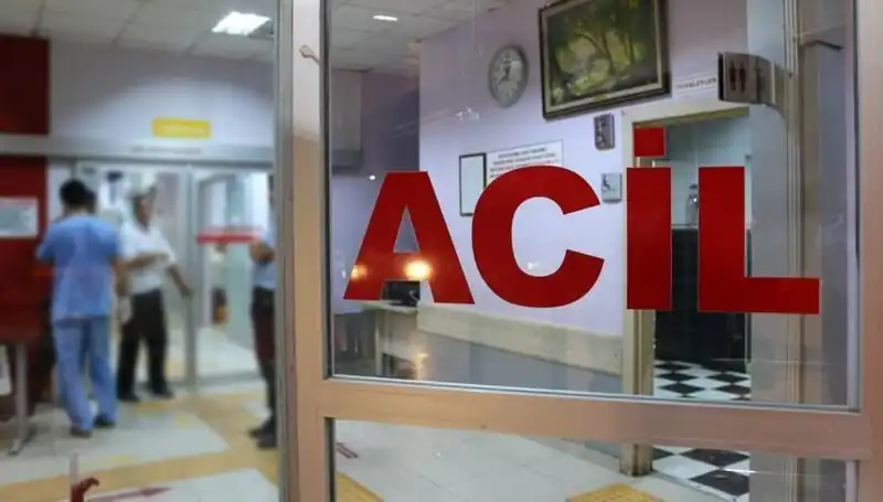 Burdur’da Bıçaklı Kavga: Sokaklar Kanlı Bir Geceye Girdi