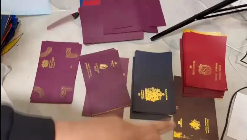 Sahte Pasaport ve Vize Operasyonunda Şok Gelişmeler!